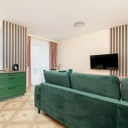 Wyjatkowy Z Parkingiem Blisko Morza By Renters Апартаменты Колобжег