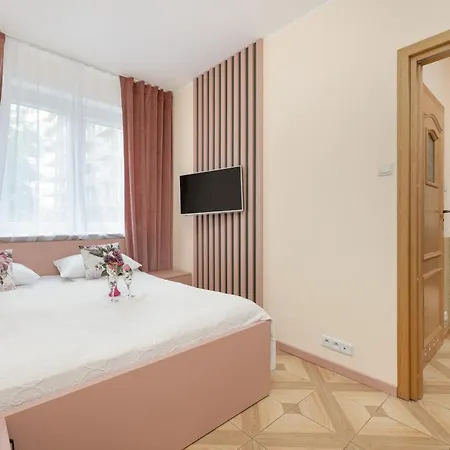 Wyjatkowy Z Parkingiem Blisko Morza By Renters Appartamento